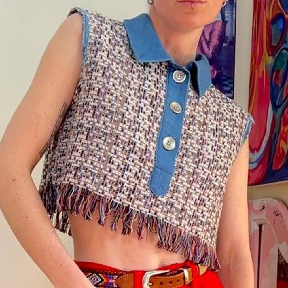 Playful tweed cropped sleeveless collared shirt -...